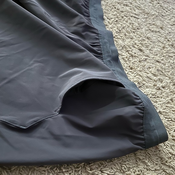 Gym Shark Shorts - Picture 4 of 5